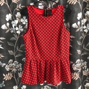 Worthington Peplum Top!🌺